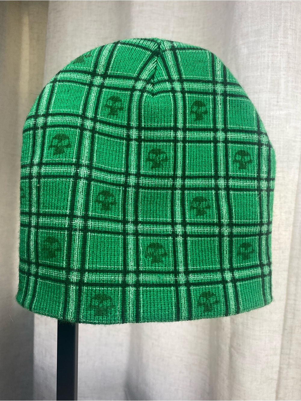 Vintage Y2K Bioworld Plaid Skull Reversible Beanie Hat Green Black Emo Punk